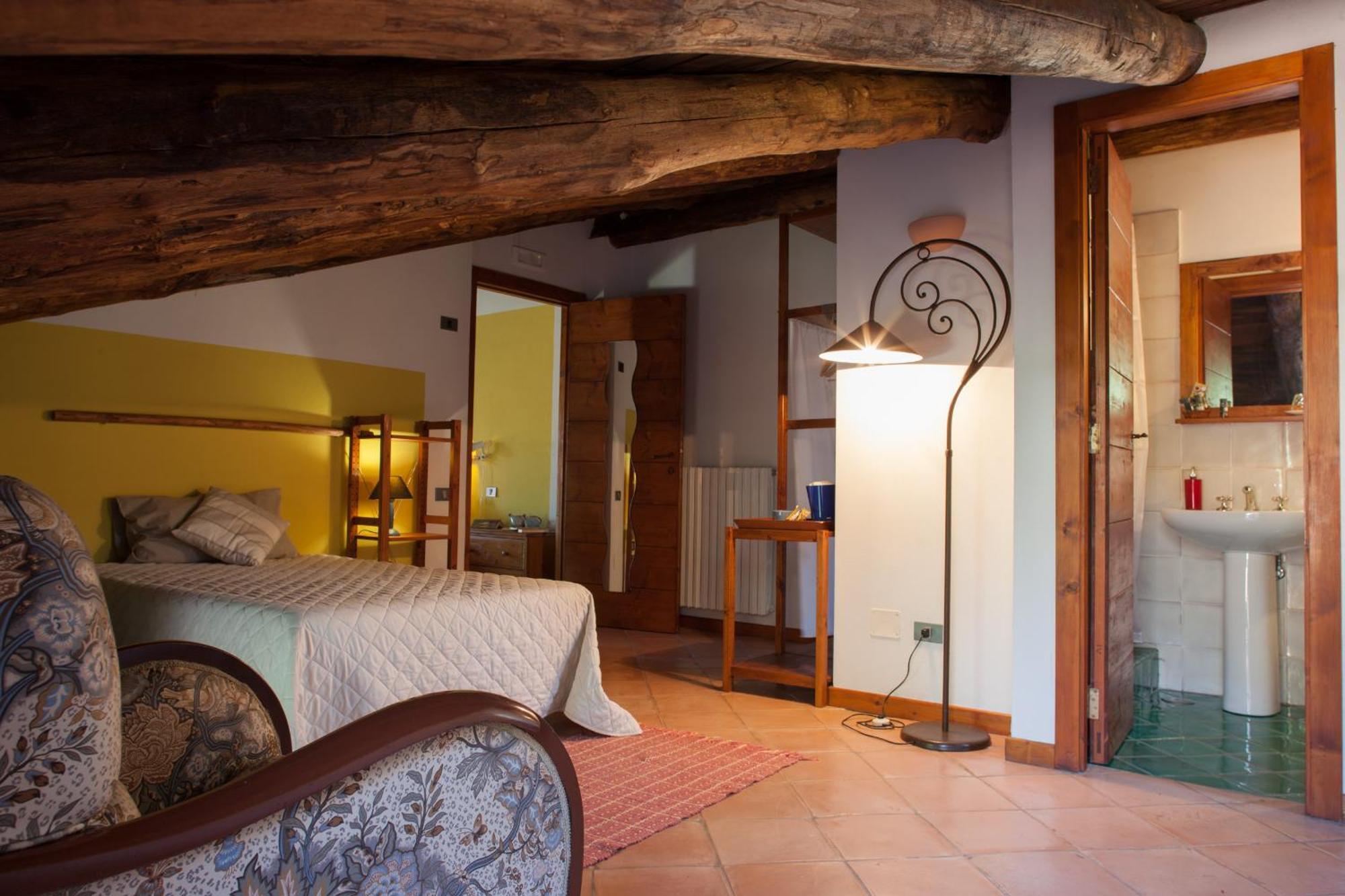 Agriturismo La Vecchia Quercia San Cipriano Picentino Bagian luar foto