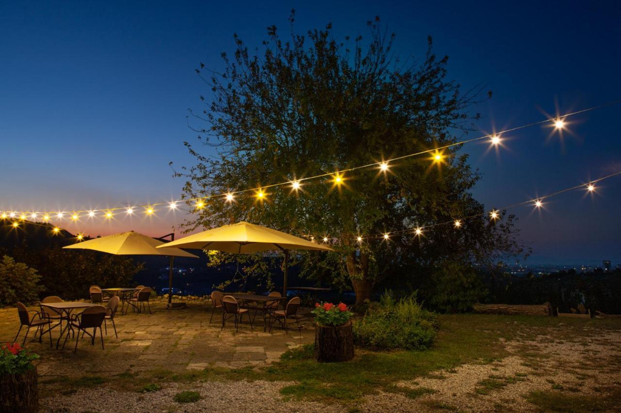 Agriturismo La Vecchia Quercia San Cipriano Picentino Bagian luar foto